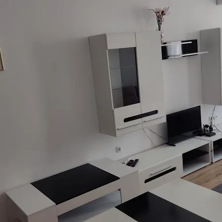 5mga Apartment *